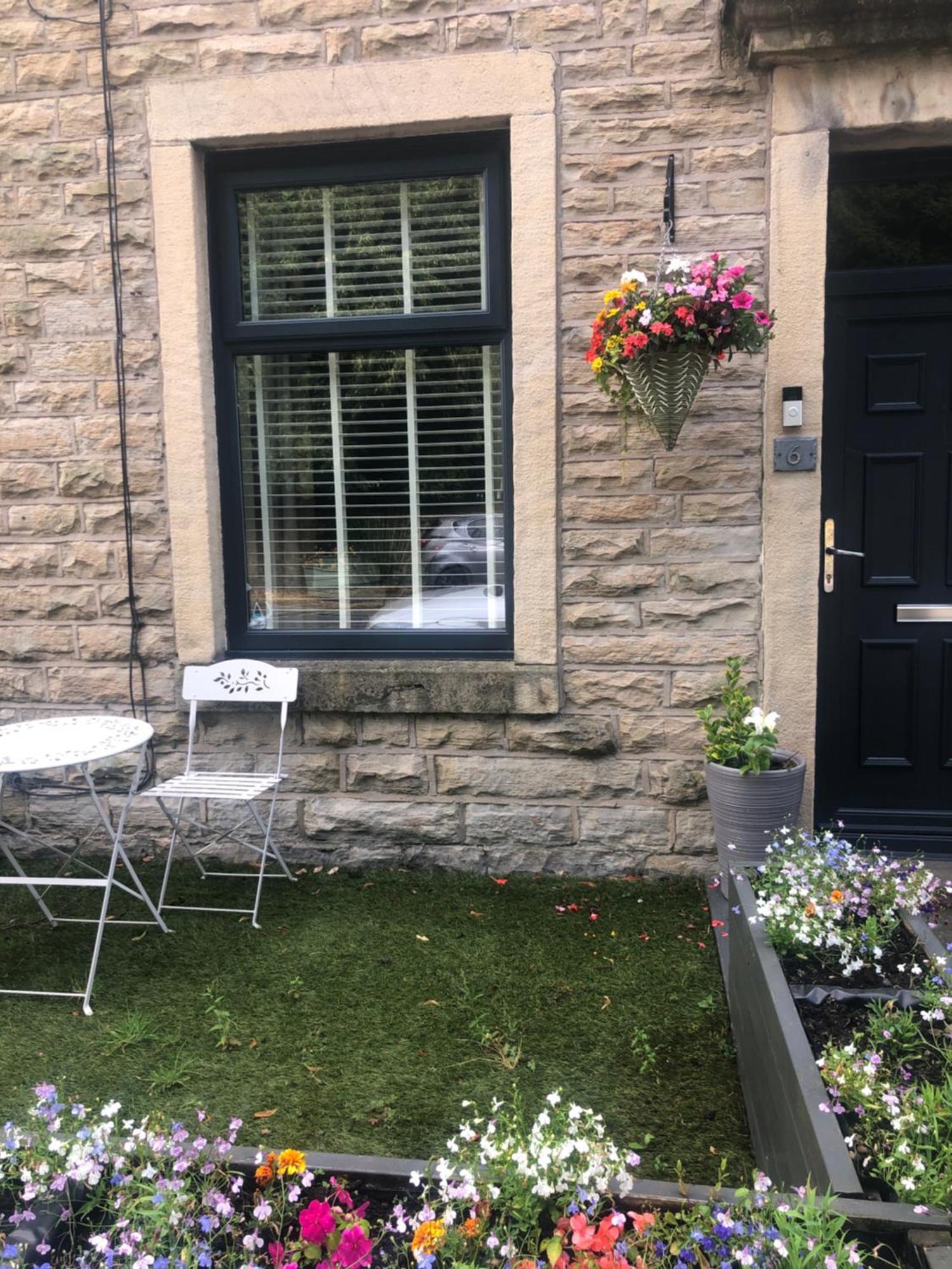 Riverside Cottage Whalley Exterior foto